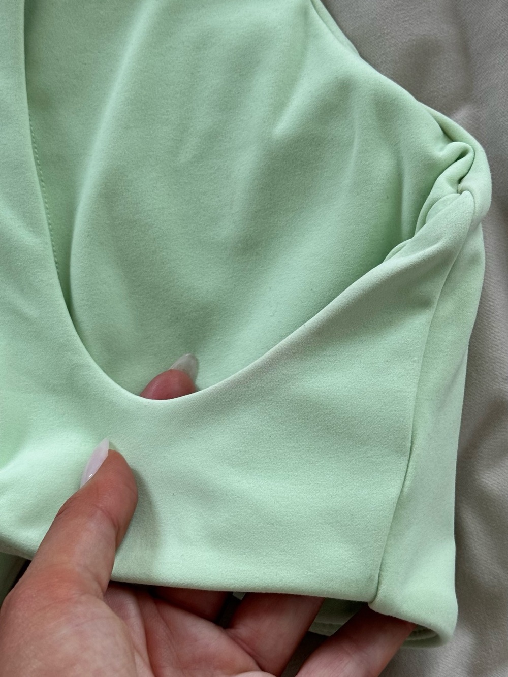 Buffbunny Curve Sports Bra Honeydew - Picture 7 of 7